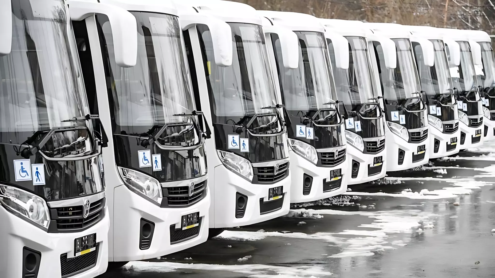 Парфенчиков: в 2024 году при федподдержке приобретаем 28 автобусов и 27 троллейбусов