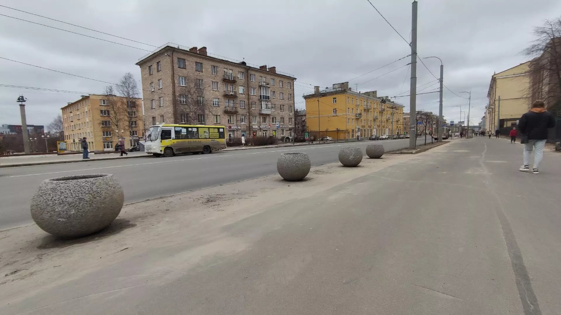 Жители Петрозаводска массово жалуются на пылевые бури